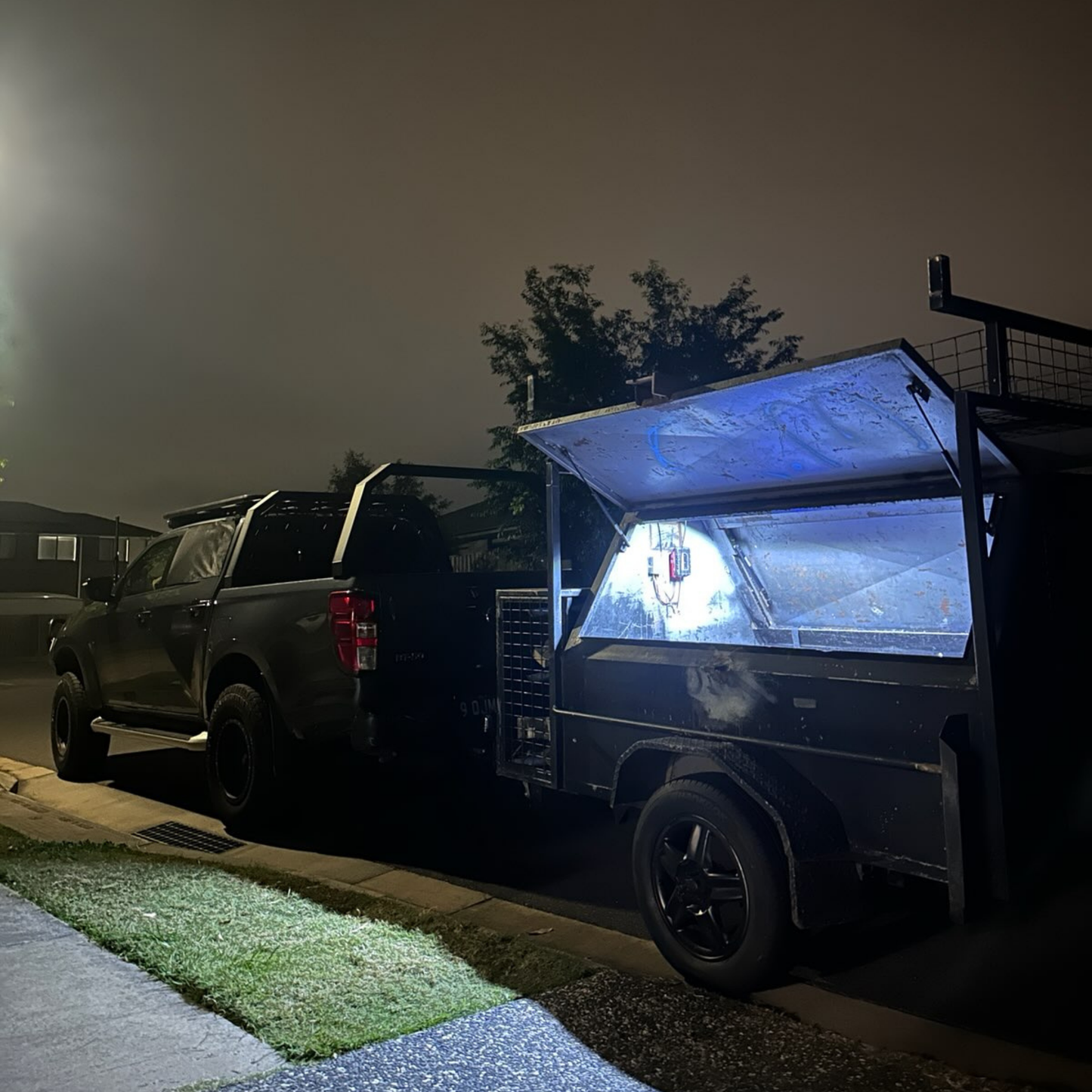 LockLite 600mm LED Work Light
